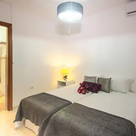 Apartment 1 Bedroom Cozy In Cho